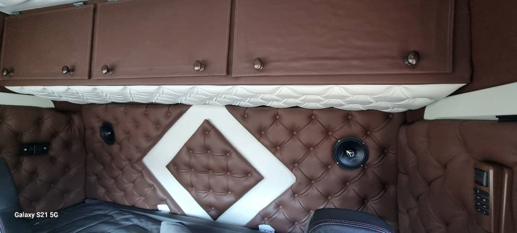 Scania R-serie Knappstoppad inredning (Next-gen) - Кабина за Камион: снимка 4 Scania R-serie Knappstoppad inredning (Next-gen) - Кабина за Камион: снимка 4