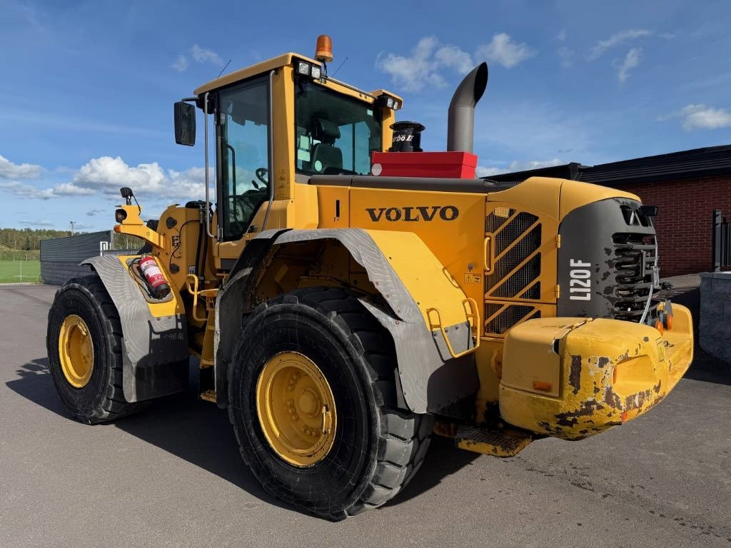Volvo L 120 F - Колесен товарач: снимка 2 Volvo L 120 F - Колесен товарач: снимка 2