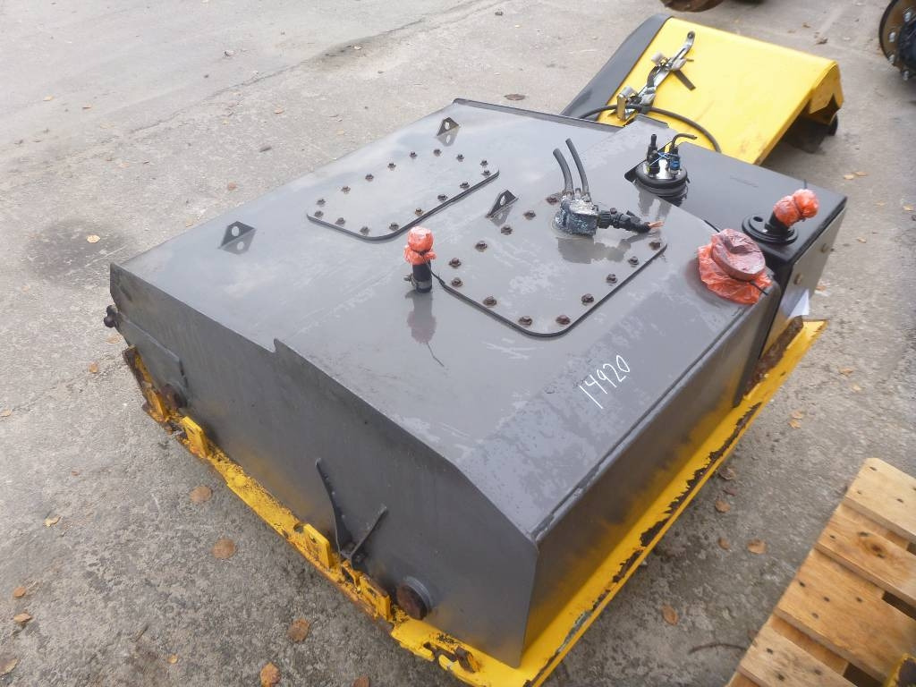 Volvo L 180 H Bränsletank, voe11154152 - Рама/ Шаси за Строителна техника: снимка 1 Volvo L 180 H Bränsletank, voe11154152 - Рама/ Шаси за Строителна техника: снимка 1