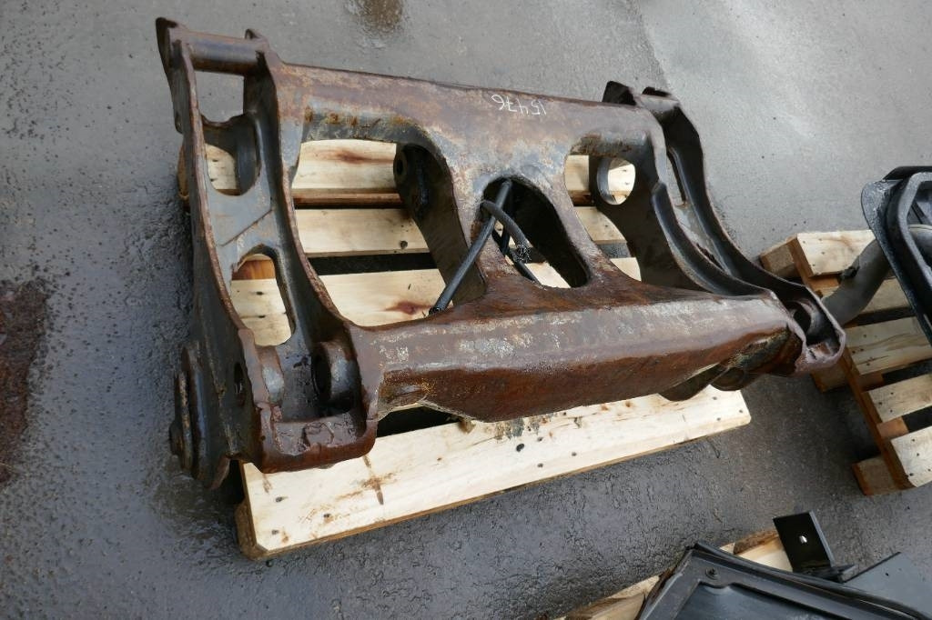 Volvo L90E Redskapsfäste - Бързо сменник за Строителна техника: снимка 2 Volvo L90E Redskapsfäste - Бързо сменник за Строителна техника: снимка 2