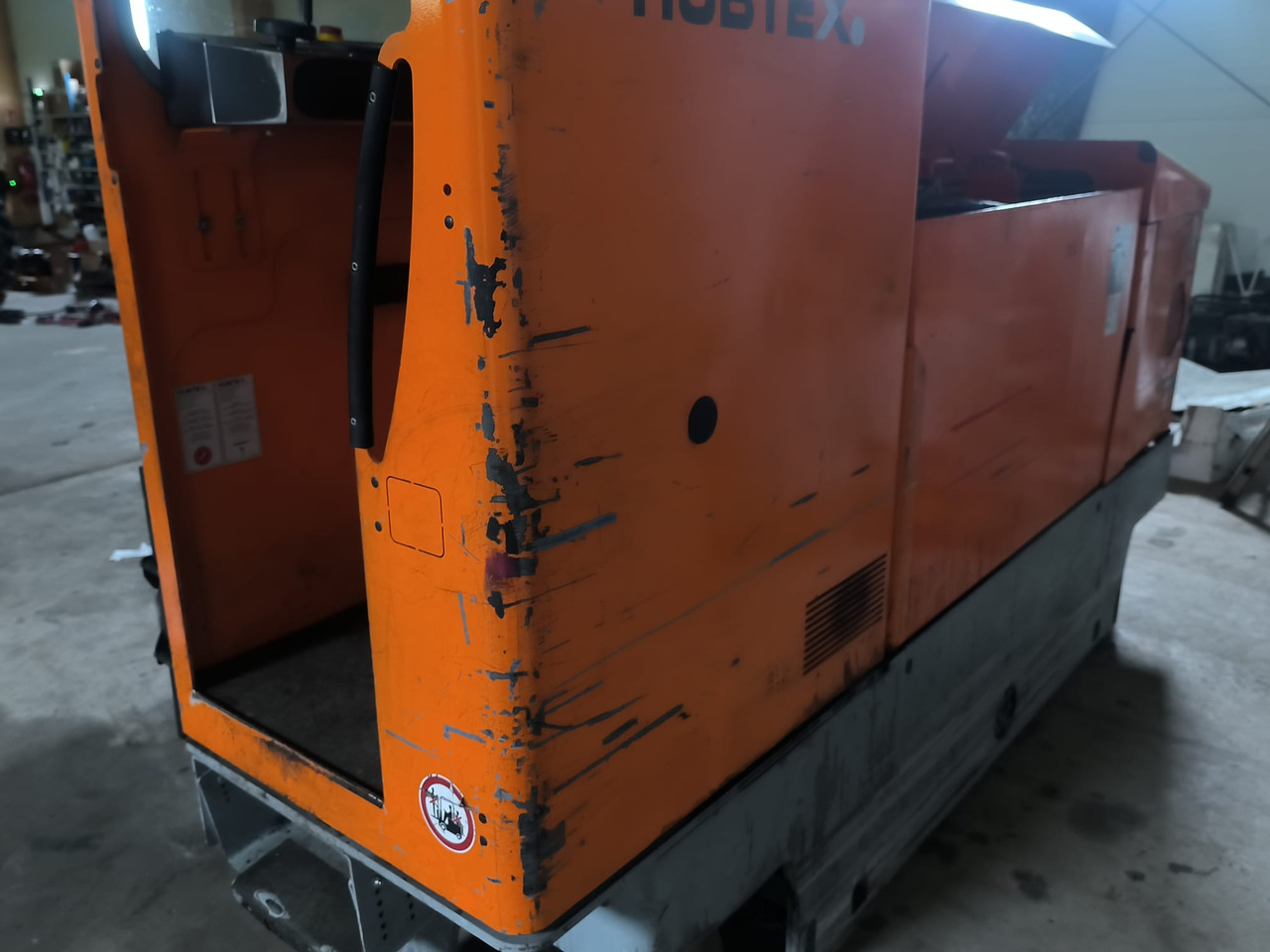 Ричтрак с движение в 4 посоки HUBTEX MSU 30: снимка 8