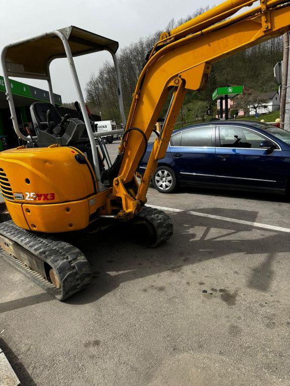 IHI 25VX3, 2.5ton, SWISS Machine - Мини багер: снимка 3 IHI 25VX3, 2.5ton, SWISS Machine - Мини багер: снимка 3