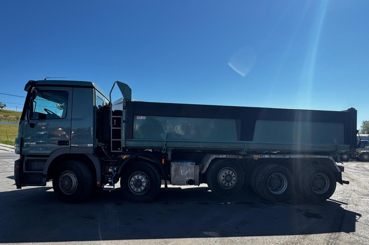 Mercedes-Benz Actros 4446 10x4, E5, MP2, EPS, Retarder - Самосвал камион: снимка 4 Mercedes-Benz Actros 4446 10x4, E5, MP2, EPS, Retarder - Самосвал камион: снимка 4