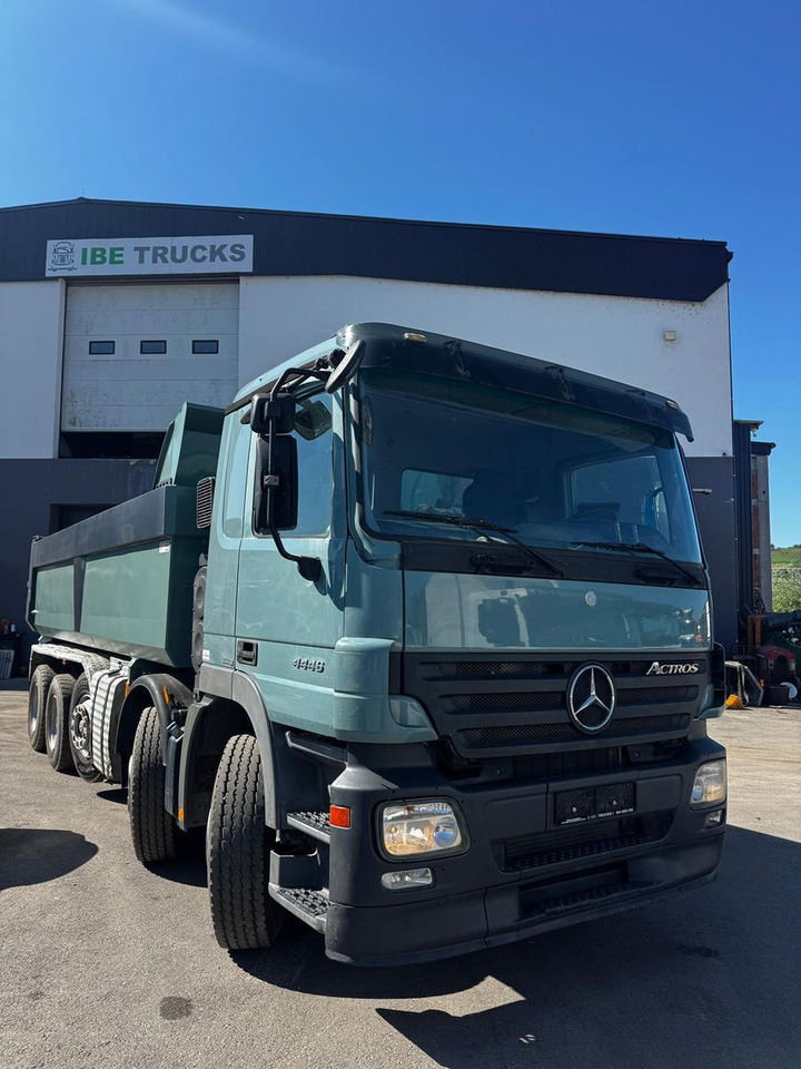 Mercedes-Benz Actros 4446 10x4, E5, MP2, EPS, Retarder - Самосвал камион: снимка 2 Mercedes-Benz Actros 4446 10x4, E5, MP2, EPS, Retarder - Самосвал камион: снимка 2