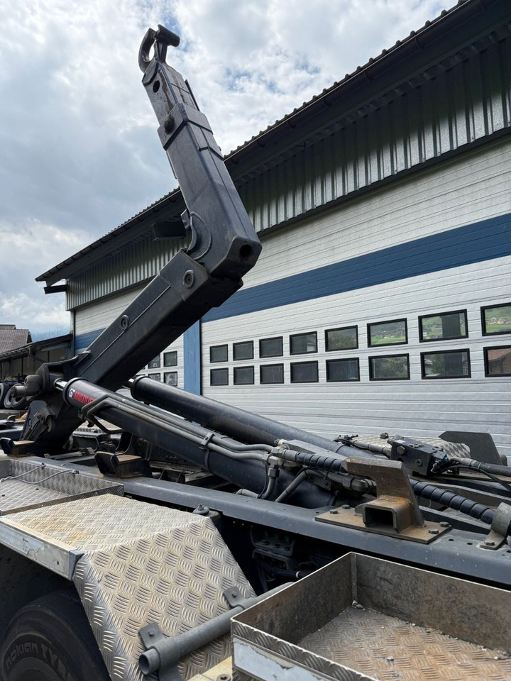 Scania G490 CB 8x4, E6, Retarder, Hiab Multilift 21ton - Мултилифт с кука камион: снимка 5 Scania G490 CB 8x4, E6, Retarder, Hiab Multilift 21ton - Мултилифт с кука камион: снимка 5