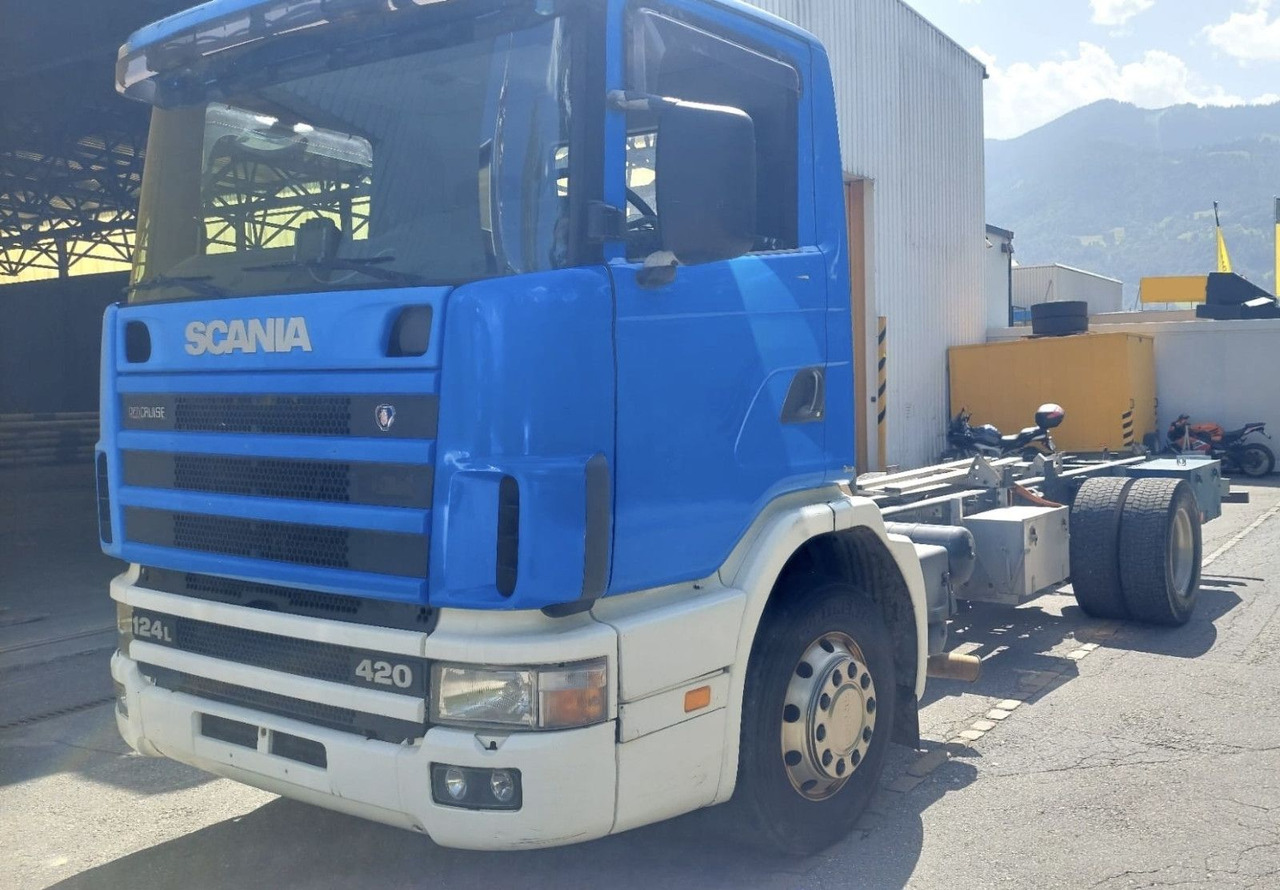 Scania R124LB 420 4x2, Euro 3 - Шаси кабина: снимка 3 Scania R124LB 420 4x2, Euro 3 - Шаси кабина: снимка 3