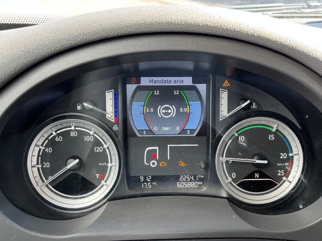 Влекач DAF CF440 FT 4x2, E6, PTO, Standklima, 10x DAF CF440 FT 4x2, E6, PTO, Standklima, 10x: снимка 11 Влекач DAF CF440 FT 4x2, E6, PTO, Standklima, 10x DAF CF440 FT 4x2, E6, PTO, Standklima, 10x: снимка 11