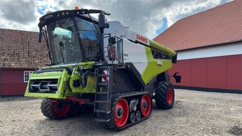 Claas Lexion 8800TT 8800 TT, m. meget udstyr - Зърнокомбайн: снимка 1 Claas Lexion 8800TT 8800 TT, m. meget udstyr - Зърнокомбайн: снимка 1