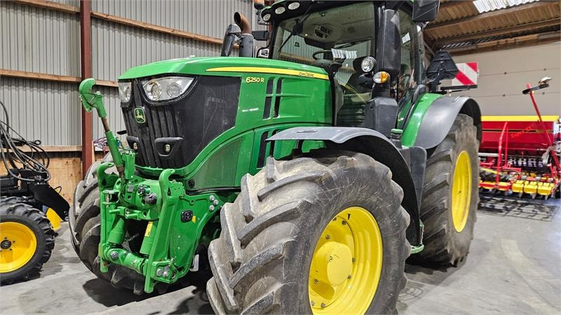 John Deere 6250R Ultimate Edition - Трактор: снимка 1 John Deere 6250R Ultimate Edition - Трактор: снимка 1