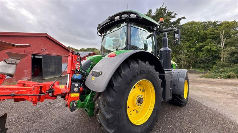 John Deere 8370R Autopower - Трактор: снимка 4 John Deere 8370R Autopower - Трактор: снимка 4