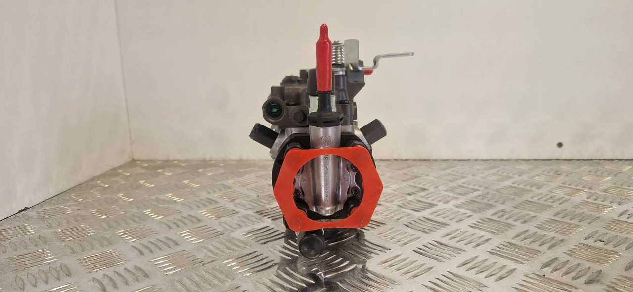 320/06927 12V injection pump 9323A252G Delphi - Двигател и части за Строителна техника: снимка 1 320/06927 12V injection pump 9323A252G Delphi - Двигател и части за Строителна техника: снимка 1