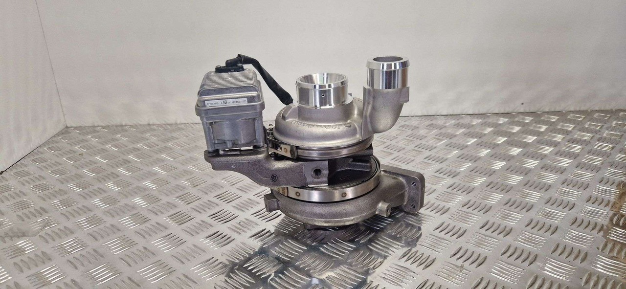 BorgWarner 11559880019 turbo JCB 320/06177 - Двигател и части за Строителна техника: снимка 1 BorgWarner 11559880019 turbo JCB 320/06177 - Двигател и части за Строителна техника: снимка 1
