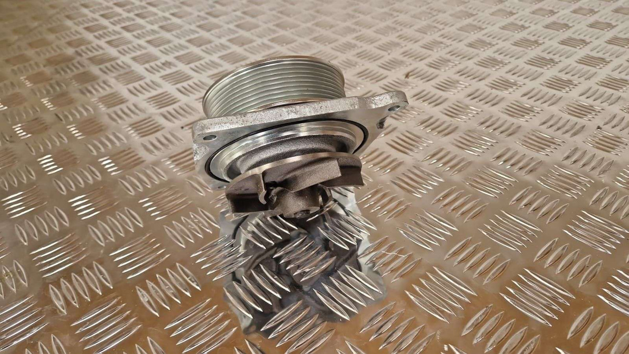 Water Pump JCB 320/A4904 Genuine JCB 320/04542 - Двигател и части за Строителна техника: снимка 1 Water Pump JCB 320/A4904 Genuine JCB 320/04542 - Двигател и части за Строителна техника: снимка 1