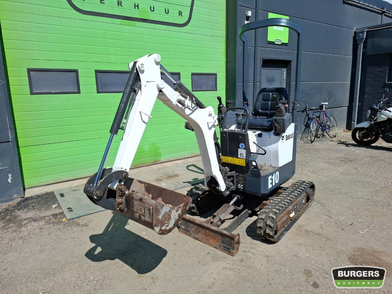 Bobcat E10 - Мини багер: снимка 2 Bobcat E10 - Мини багер: снимка 2