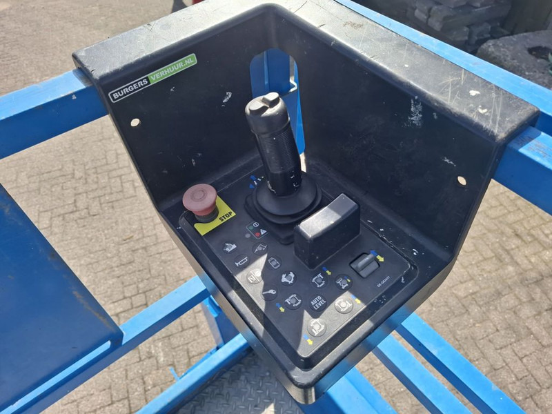 Нови Ножична работна платформа Genie GS-3369 RT: снимка 9