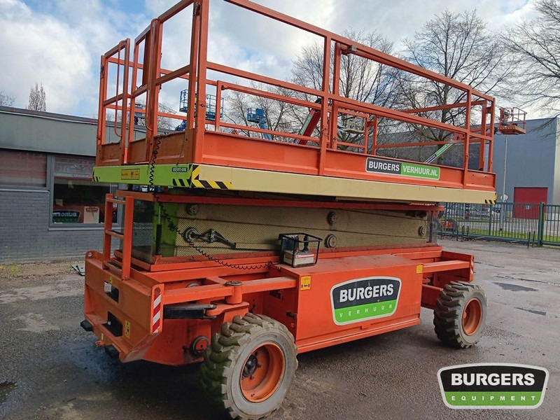 HOLLANDLIFT Q135 EL24 - Ножична работна платформа: снимка 4 HOLLANDLIFT Q135 EL24 - Ножична работна платформа: снимка 4