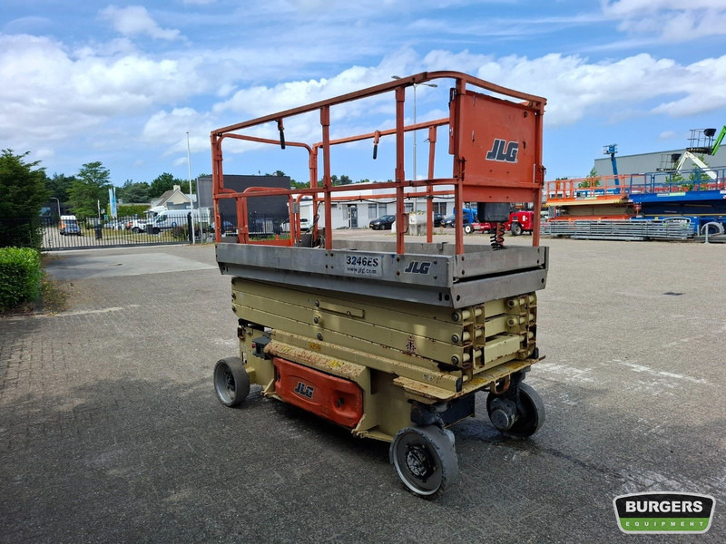 JLG 3246ES - Ножична работна платформа: снимка 2 JLG 3246ES - Ножична работна платформа: снимка 2