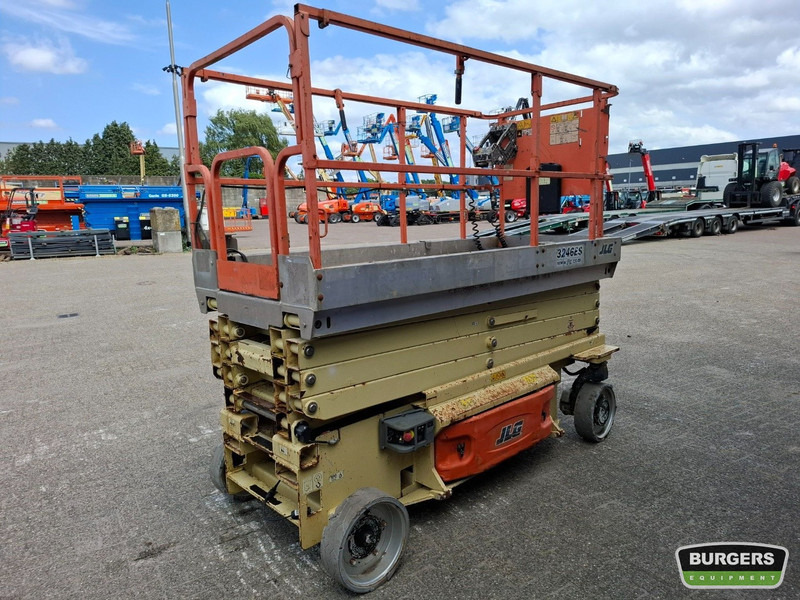 JLG 3246ES - Ножична работна платформа: снимка 3 JLG 3246ES - Ножична работна платформа: снимка 3