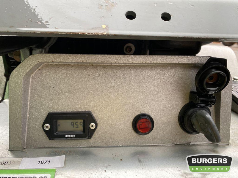 Neuson DPU 65.55 - Виброплоча: снимка 5 Neuson DPU 65.55 - Виброплоча: снимка 5