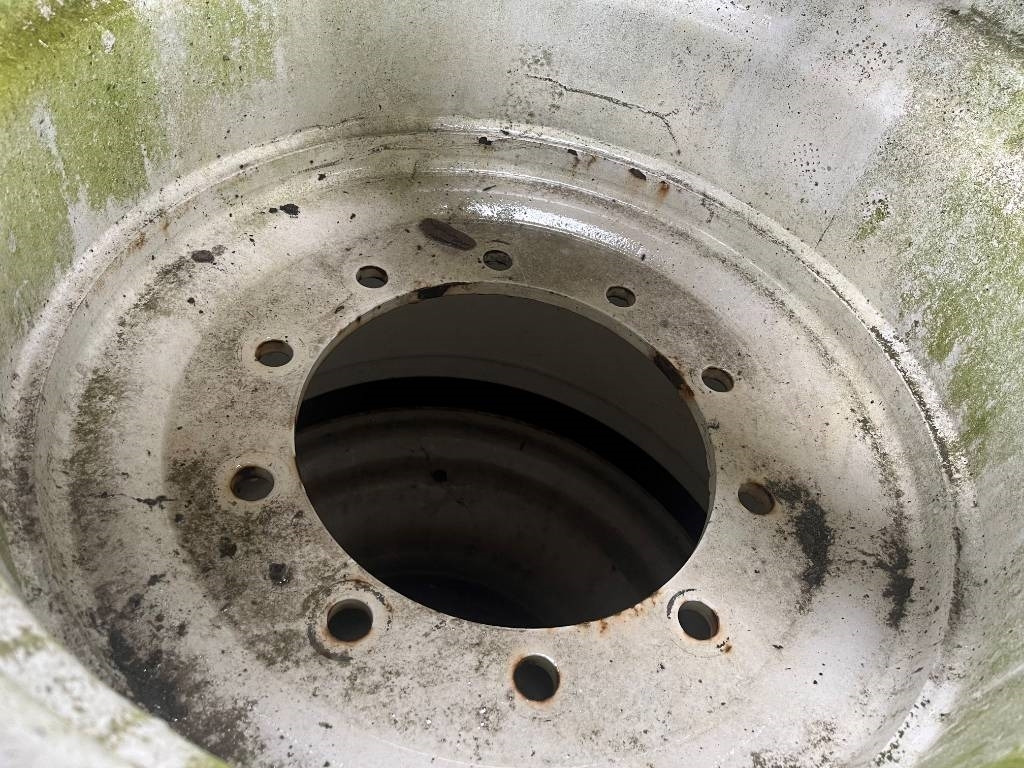 Alliance 28L- 26 Däck på Fälg - Гума за Селскостопанска техника: снимка 5 Alliance 28L- 26 Däck på Fälg - Гума за Селскостопанска техника: снимка 5