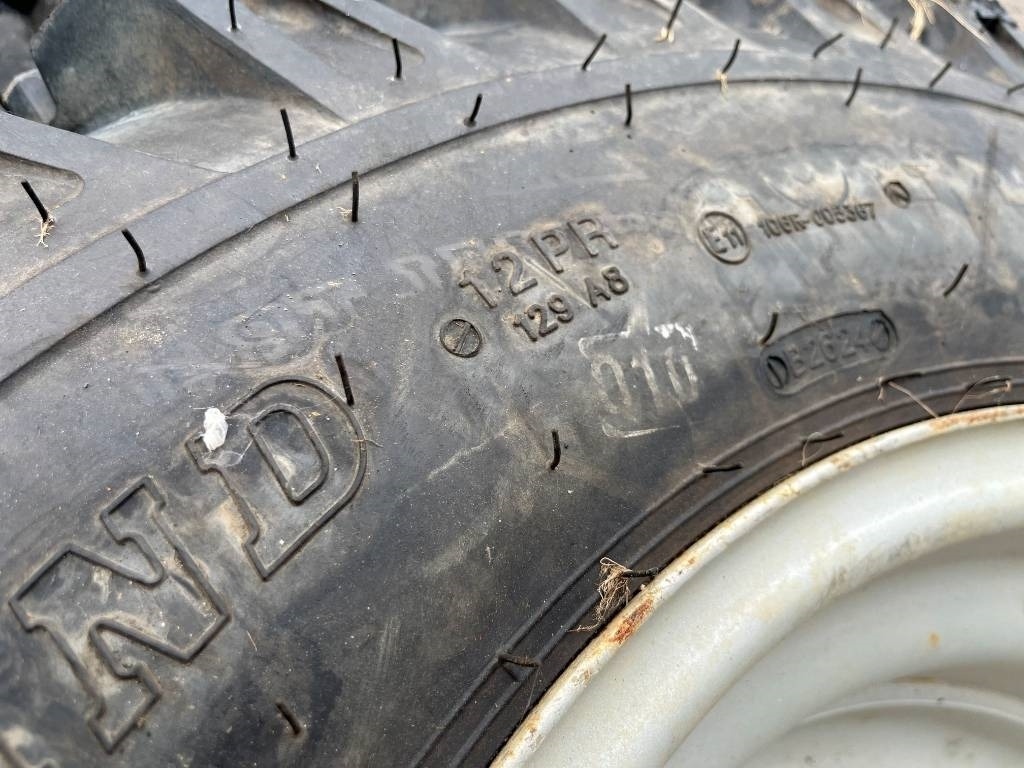 BKT 12,5/80-18 till Volvo L20 L25 - Гума за Строителна техника: снимка 5 BKT 12,5/80-18 till Volvo L20 L25 - Гума за Строителна техника: снимка 5