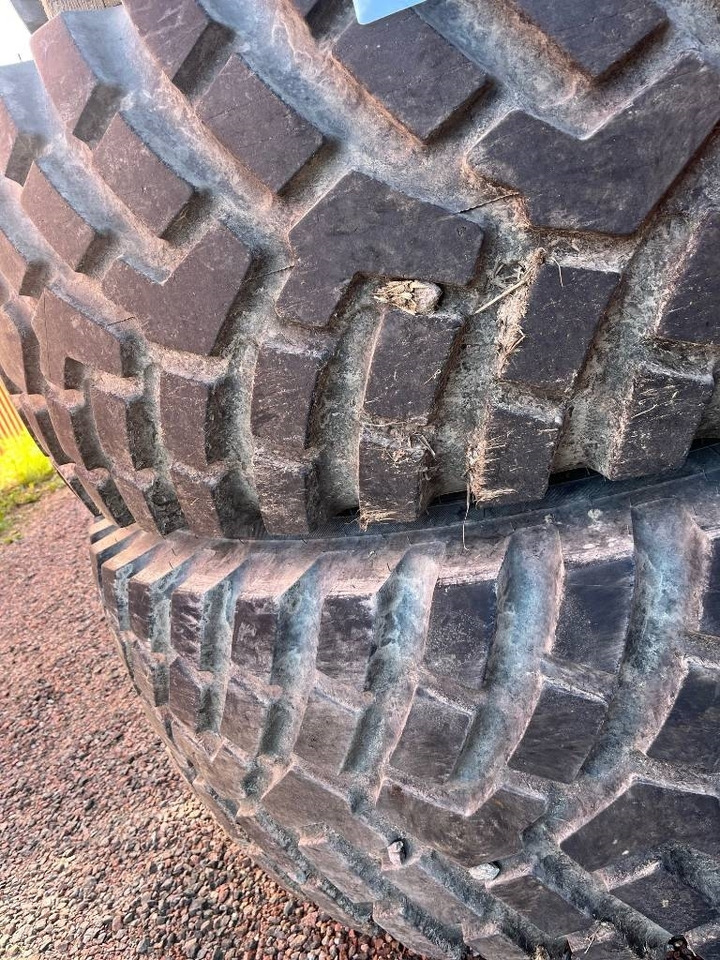 BKT 540/80-38 Ridemax till John Deere 6630 - Гума за Селскостопанска техника: снимка 3 BKT 540/80-38 Ridemax till John Deere 6630 - Гума за Селскостопанска техника: снимка 3