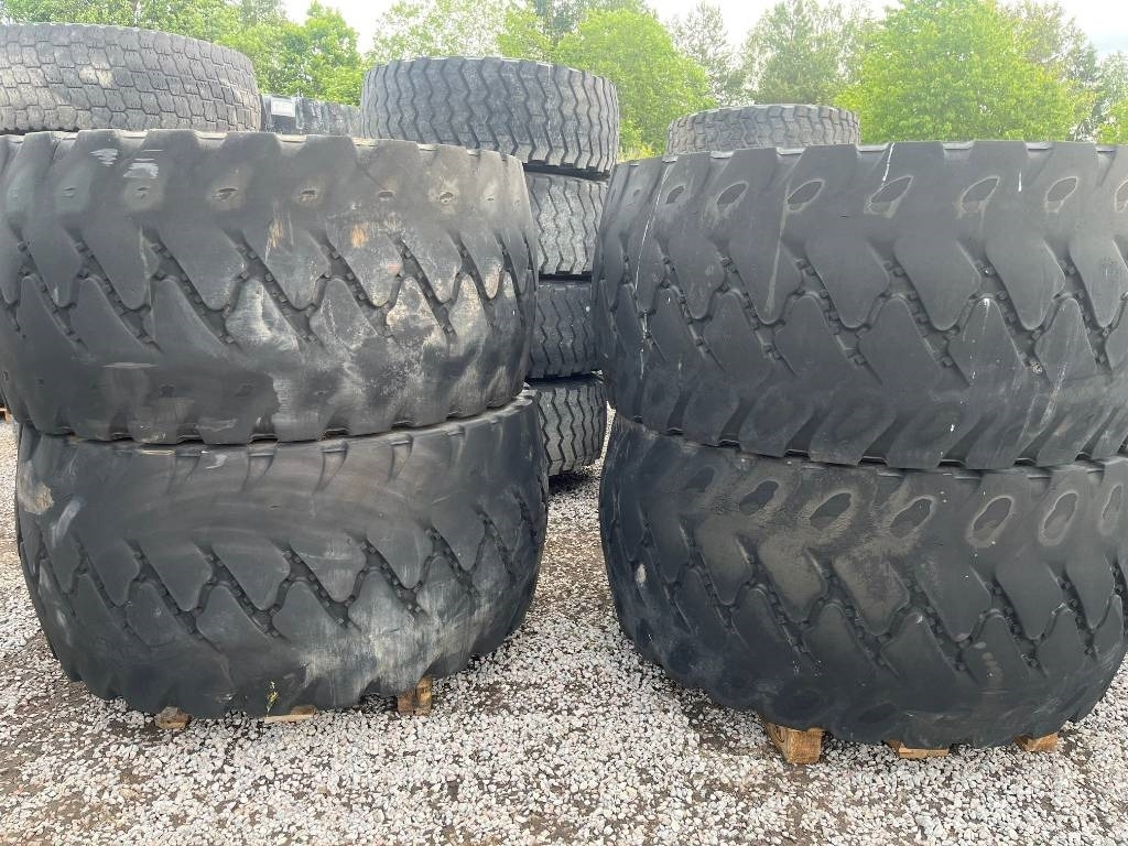 Bridgestone 775 /65 R29 Volvo L180 Wheels - Комплект колела: снимка 1 Bridgestone 775 /65 R29 Volvo L180 Wheels - Комплект колела: снимка 1