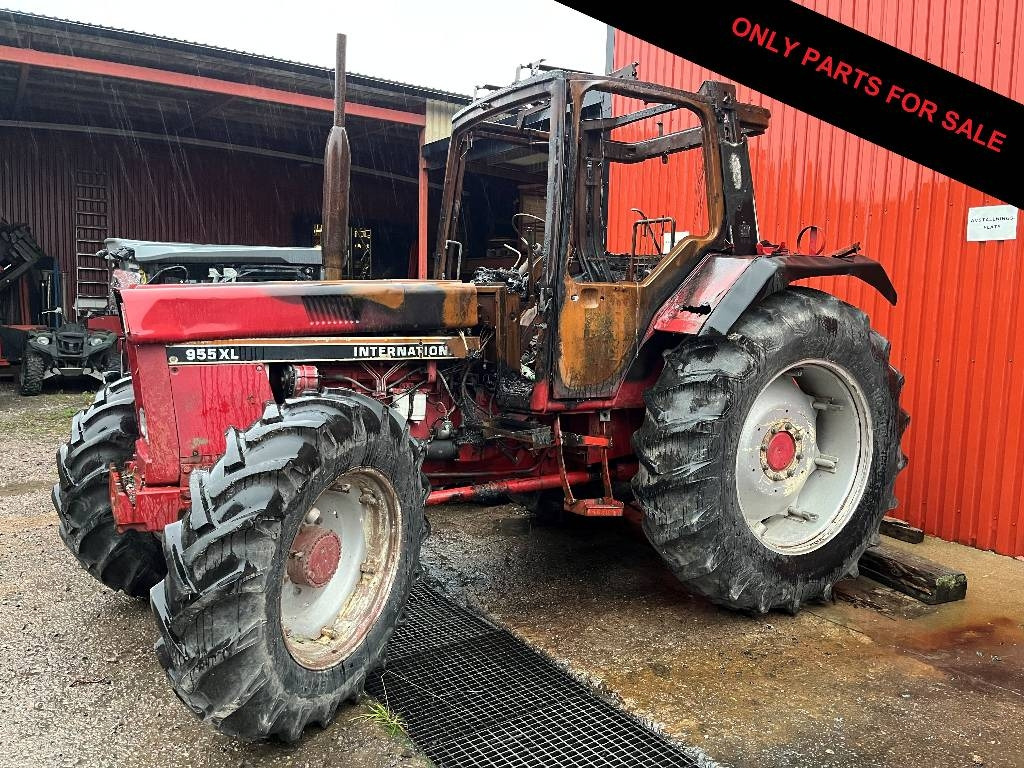 Case IH 955 XL Dismantled. Only spare parts - Трактор: снимка 1 Case IH 955 XL Dismantled. Only spare parts - Трактор: снимка 1