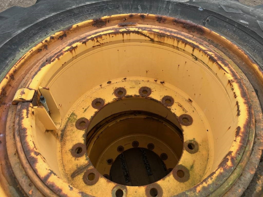 Goodyear 23,5-25 Volvo A25 C - Комплект колела: снимка 4 Goodyear 23,5-25 Volvo A25 C - Комплект колела: снимка 4