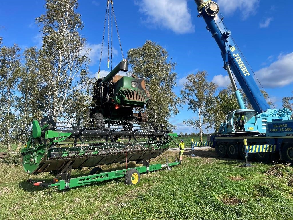 John Deere T 550 Dismantled. Only spare parts - Зърнокомбайн: снимка 3 John Deere T 550 Dismantled. Only spare parts - Зърнокомбайн: снимка 3