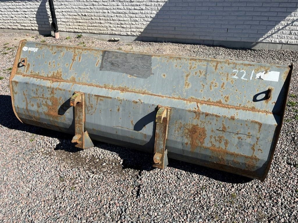 Lättmatrialskopa Norje Trima / SMS fäste - Кофа за Строителна техника: снимка 1 Lättmatrialskopa Norje Trima / SMS fäste - Кофа за Строителна техника: снимка 1