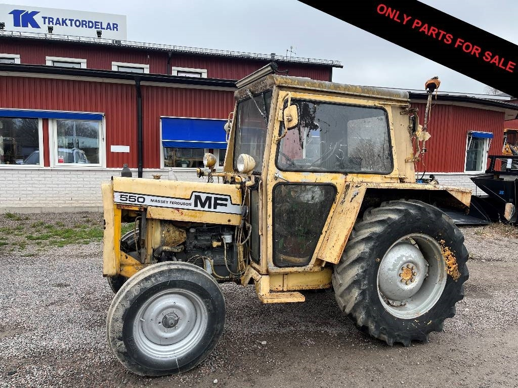 Massey Ferguson 550 Dismantled: only spare parts - Трактор: снимка 1 Massey Ferguson 550 Dismantled: only spare parts - Трактор: снимка 1