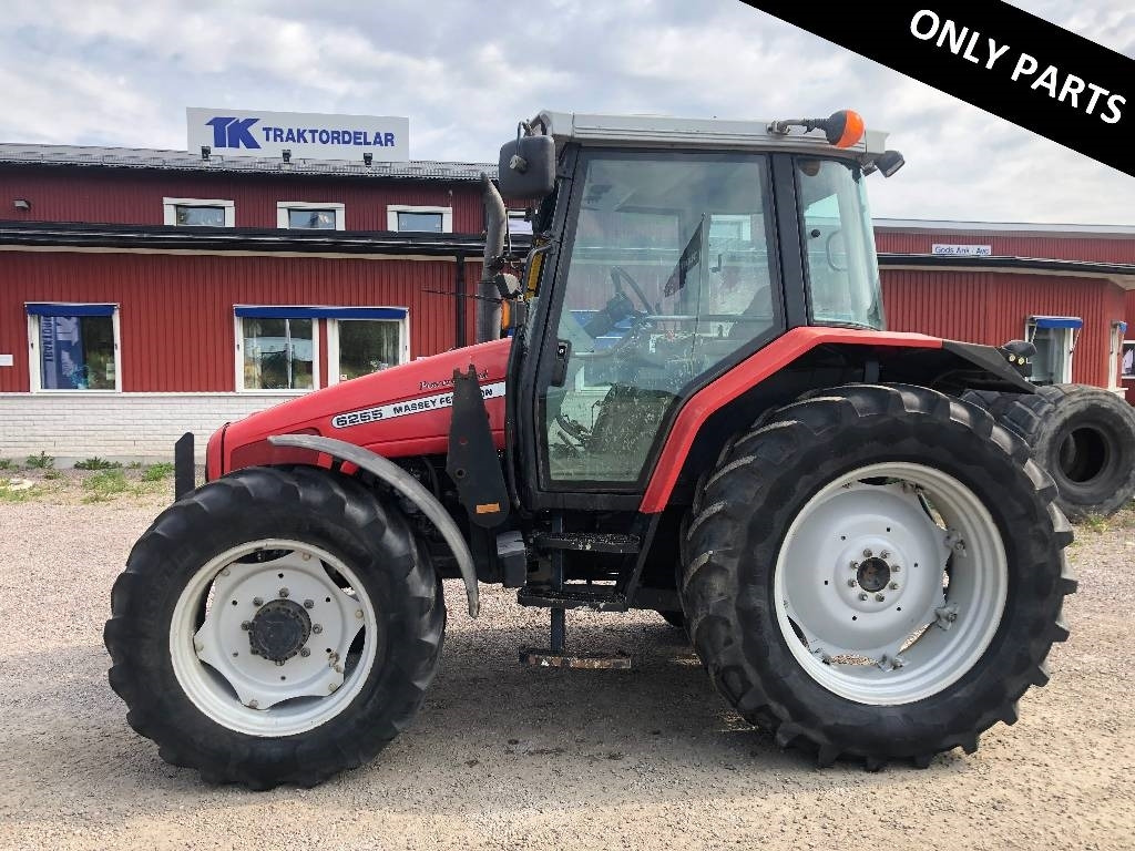 Massey Ferguson 6255 Dismantled: only spare parts - Трактор: снимка 1 Massey Ferguson 6255 Dismantled: only spare parts - Трактор: снимка 1