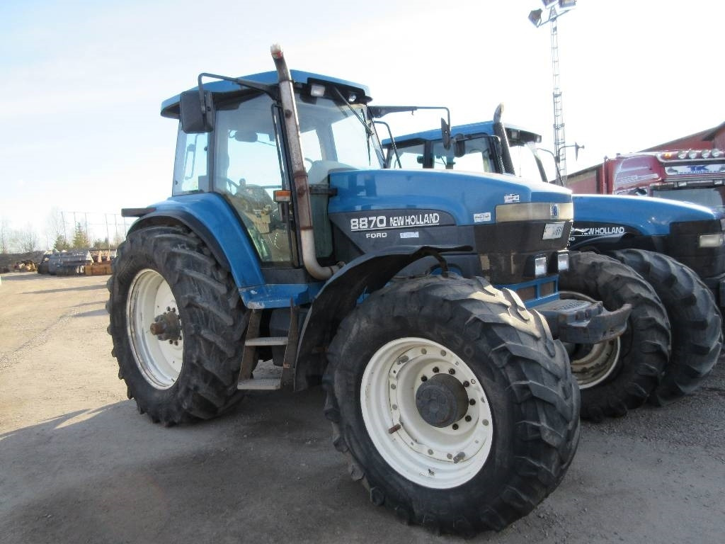 New Holland 8870 Dismantled for spare parts - Трактор: снимка 1 New Holland 8870 Dismantled for spare parts - Трактор: снимка 1