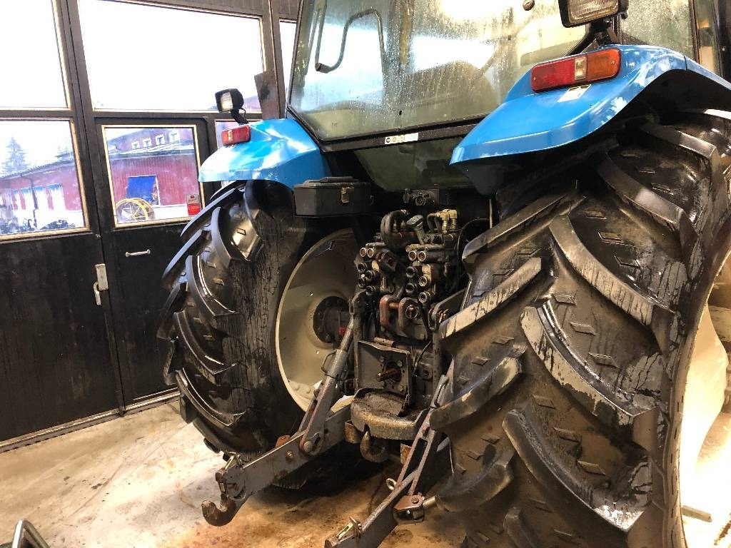 New Holland TS 110 Dismantled: only spare parts - Трактор: снимка 3 New Holland TS 110 Dismantled: only spare parts - Трактор: снимка 3