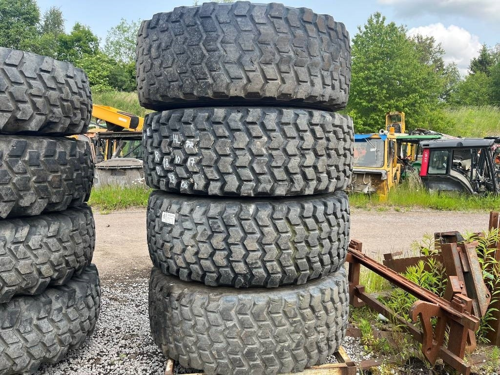 Nokian 20,5 R25 Loader grip Volvo Hyundai Huddig - Комплект колела: снимка 1 Nokian 20,5 R25 Loader grip Volvo Hyundai Huddig - Комплект колела: снимка 1
