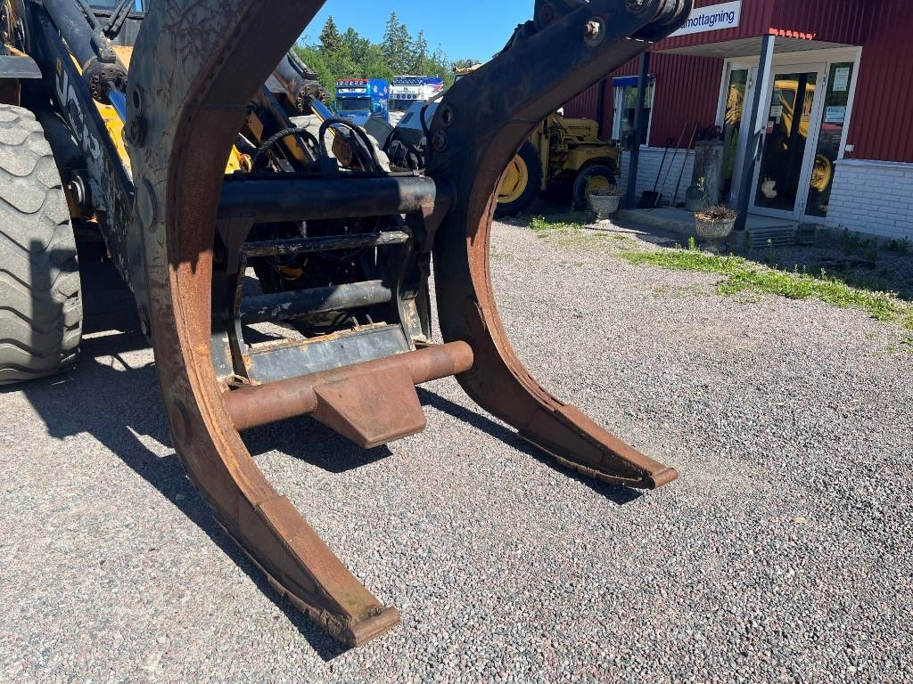 Timmergrip / Timbergrapple Volvo L50----L120 - Грайфер за Строителна техника: снимка 2 Timmergrip / Timbergrapple Volvo L50----L120 - Грайфер за Строителна техника: снимка 2