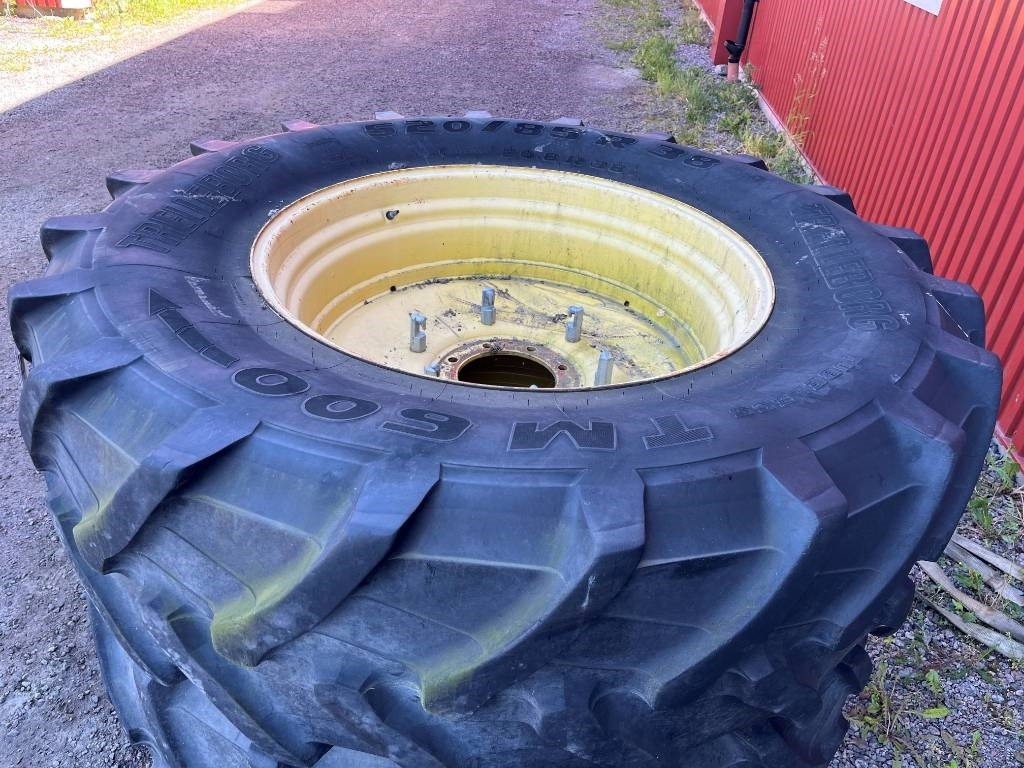 Trelleborg 520/85R38 till John Deere 7920 mfl - Гума за Селскостопанска техника: снимка 5 Trelleborg 520/85R38 till John Deere 7920 mfl - Гума за Селскостопанска техника: снимка 5