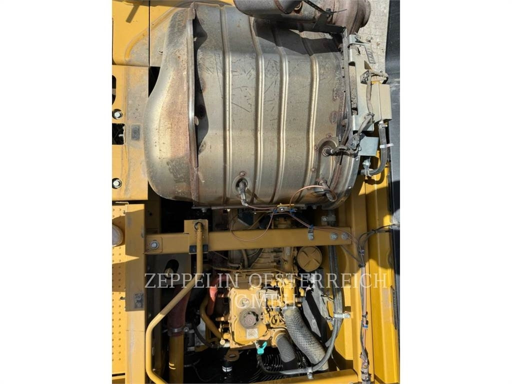 Верижен багер CAT 335FLCR: снимка 7