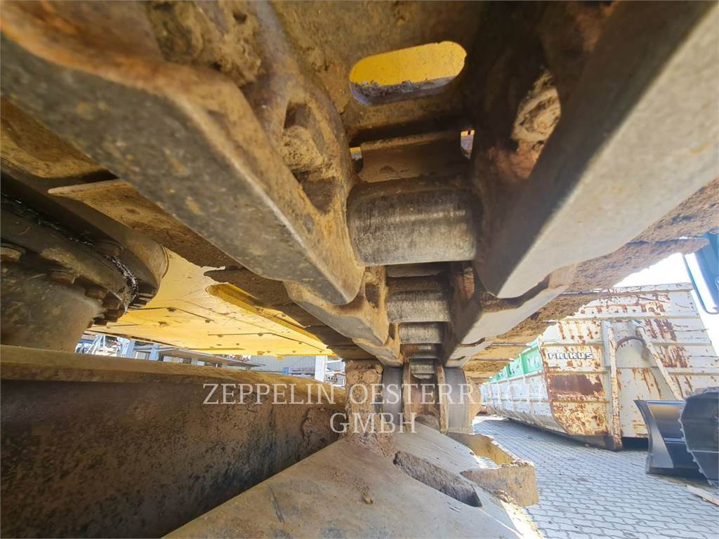 Верижен багер Komatsu PC210LC-11EQ: снимка 10