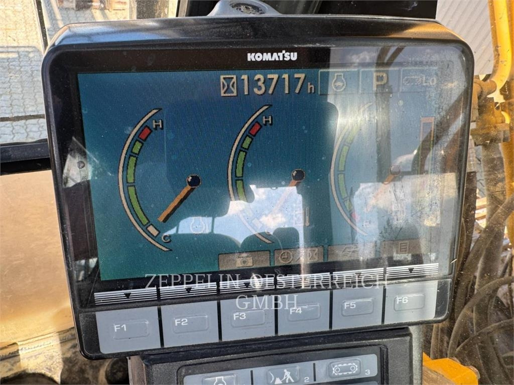 Komatsu PC450LC-8 - Верижен багер: снимка 5 Komatsu PC450LC-8 - Верижен багер: снимка 5