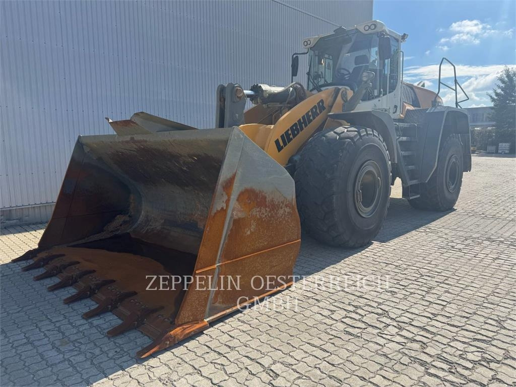 Liebherr L586 - Колесен товарач: снимка 1 Liebherr L586 - Колесен товарач: снимка 1