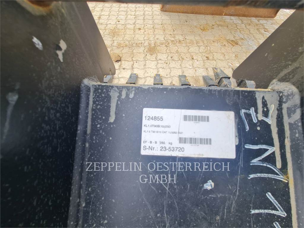 Колесен багер Zeppelin ZM110: снимка 13