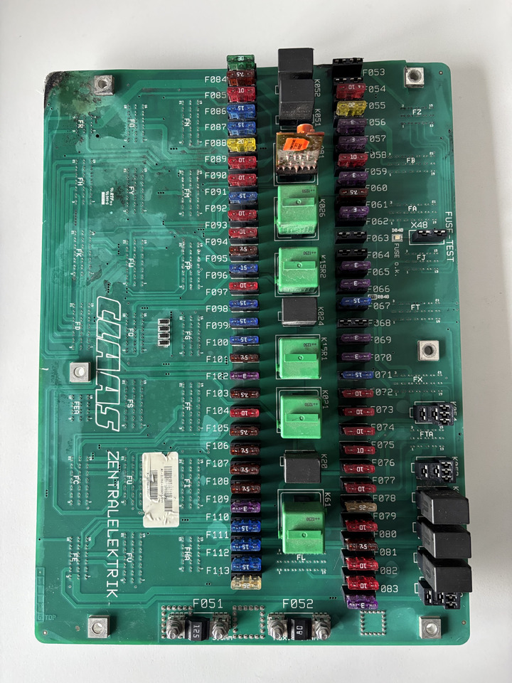 CLAAS 0000173011 Centrala Elektryczna Zentralelektrik - Блок за управление за Селскостопанска техника: снимка 1 CLAAS 0000173011 Centrala Elektryczna Zentralelektrik - Блок за управление за Селскостопанска техника: снимка 1