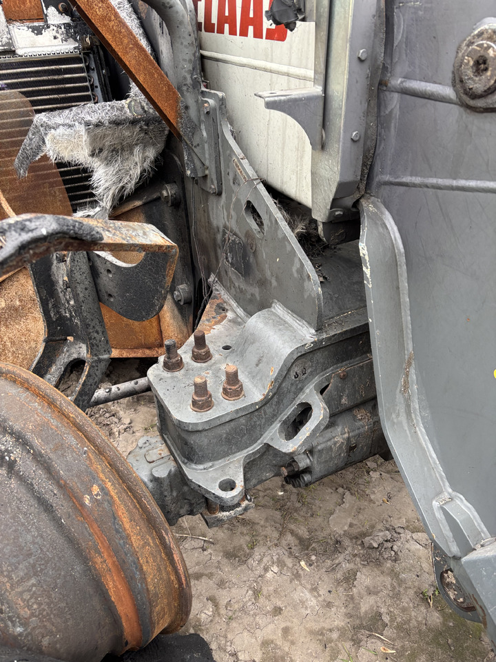 CLAAS Scorpion 7044 Zwolnica / Zwrotnica - Шенкел за Селскостопанска техника: снимка 2 CLAAS Scorpion 7044 Zwolnica / Zwrotnica - Шенкел за Селскостопанска техника: снимка 2