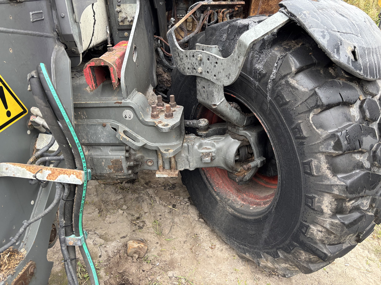 CLAAS Scorpion 7044 Zwolnica / Zwrotnica - Шенкел за Селскостопанска техника: снимка 1 CLAAS Scorpion 7044 Zwolnica / Zwrotnica - Шенкел за Селскостопанска техника: снимка 1