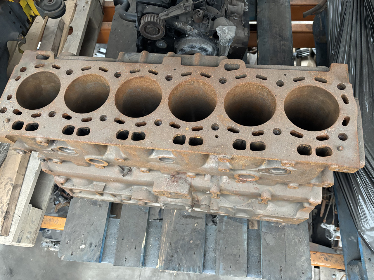 Caterpillar CAT C6.6 Blok Silnika 306-6845 - Цилиндров блок за Селскостопанска техника: снимка 5 Caterpillar CAT C6.6 Blok Silnika 306-6845 - Цилиндров блок за Селскостопанска техника: снимка 5