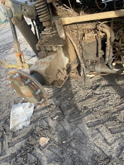 Claas Ares Renault ares części - Ос и части за: снимка 1 Claas Ares Renault ares części - Ос и части за: снимка 1