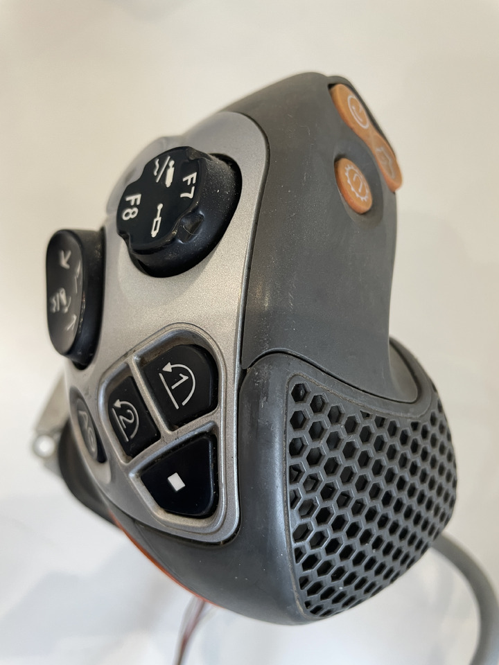 Claas Arion - joystick sterowanie 0011467450 - Кабина и интериор за Селскостопанска техника: снимка 2 Claas Arion - joystick sterowanie 0011467450 - Кабина и интериор за Селскостопанска техника: снимка 2