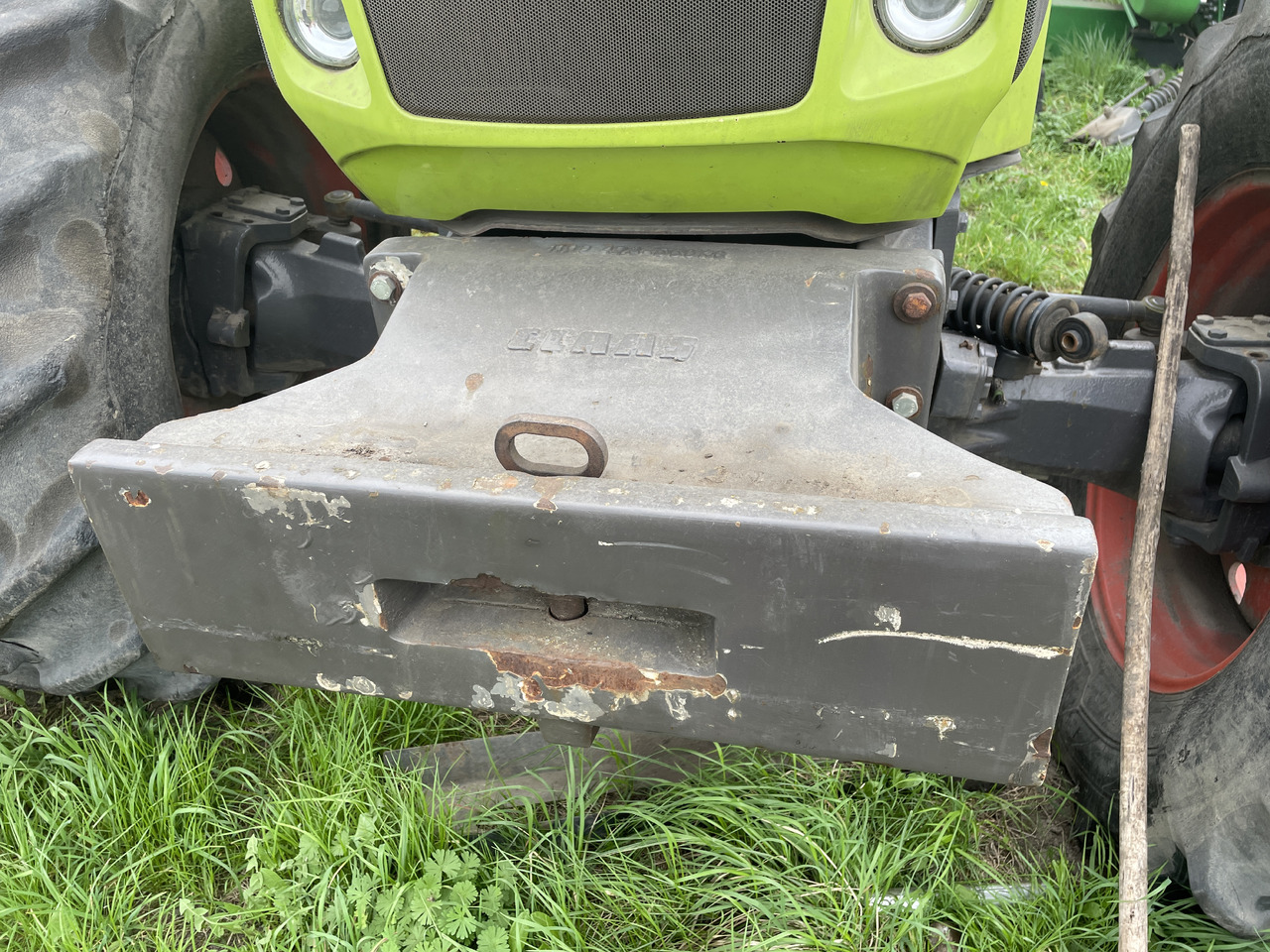 Claas Axion 810-850 - mocowanie obciążników obciążnik 560kg 0011094731 - Противовес: снимка 1 Claas Axion 810-850 - mocowanie obciążników obciążnik 560kg 0011094731 - Противовес: снимка 1